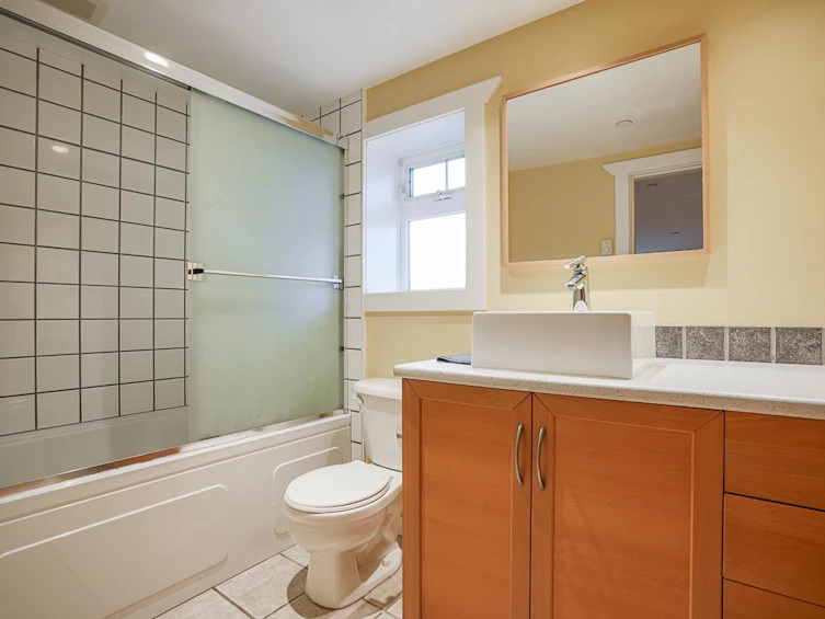 2770 W 5th Avenue, Vancouver, BC, V6K 1T4 - 12
