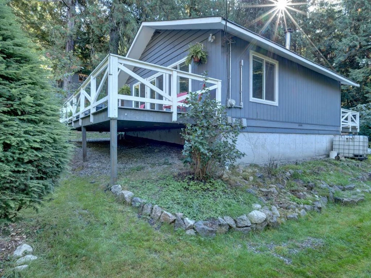 5671 Upland Road, Sechelt, BC, V7Z 0C6 - 4