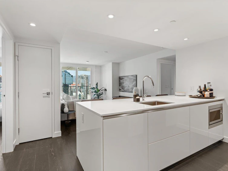 2510-1111 Richards Street, Vancouver, BC, V6B 0S3 - 10