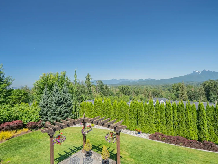 25485 Godwin Drive, Maple Ridge, BC, V2W 1G9 - 2