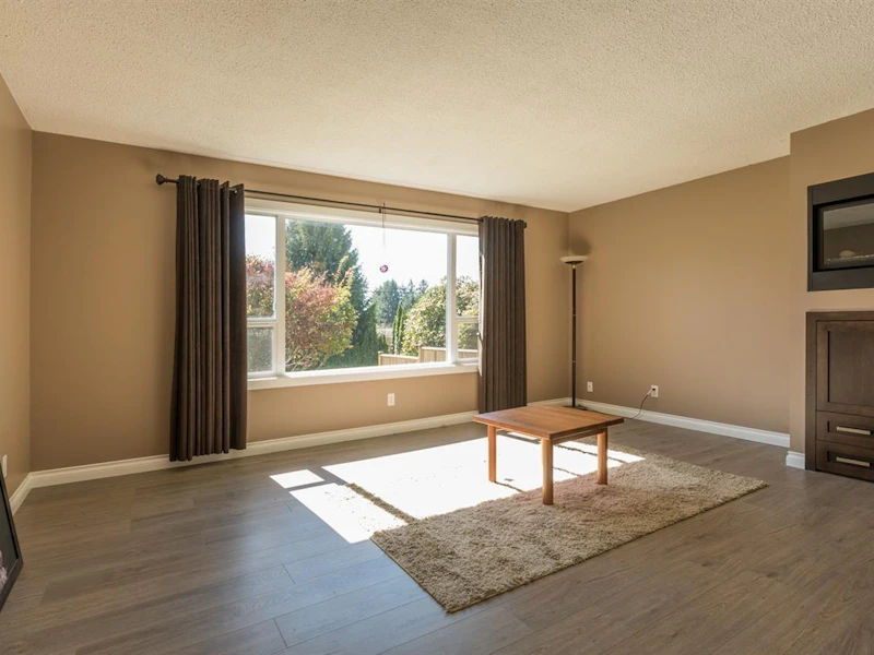 32985 3rd Avenue, Mission BC V2V 1N5