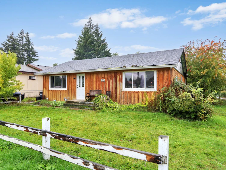 510 6th Avenue, Hope, BC, V0X 1L0 - 2