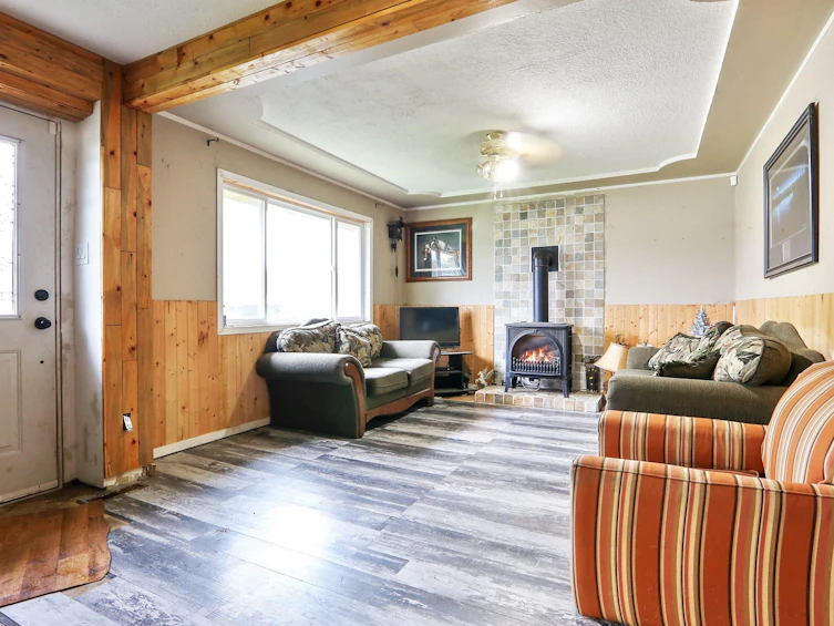 510 6th Avenue, Hope, BC, V0X 1L0 - 3