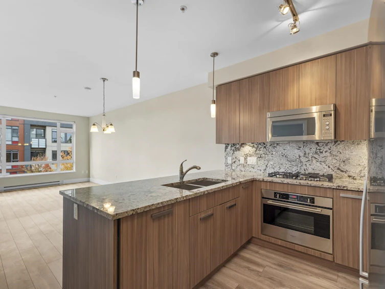 307-4307 Hastings Street, Burnaby, BC, V5C 2J7 - 2