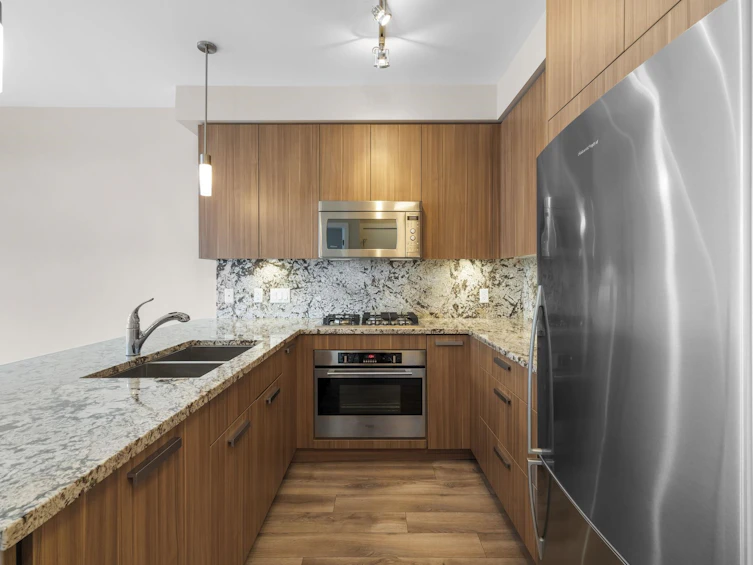 307-4307 Hastings Street, Burnaby, BC, V5C 2J7 - 3