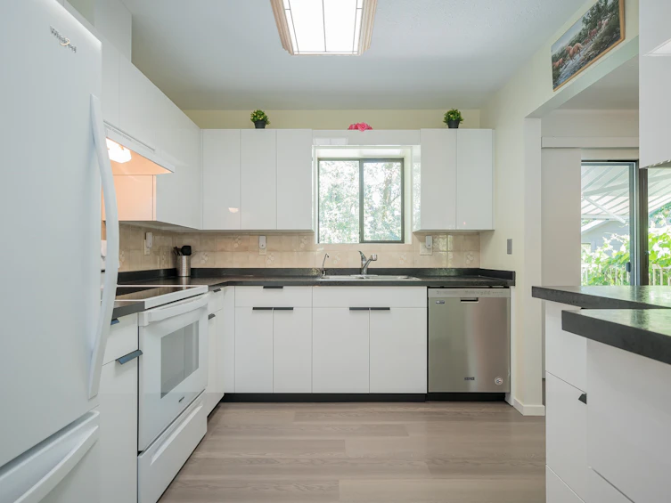 9582 214a Street, Langley, BC, V1M 1T4 - 12