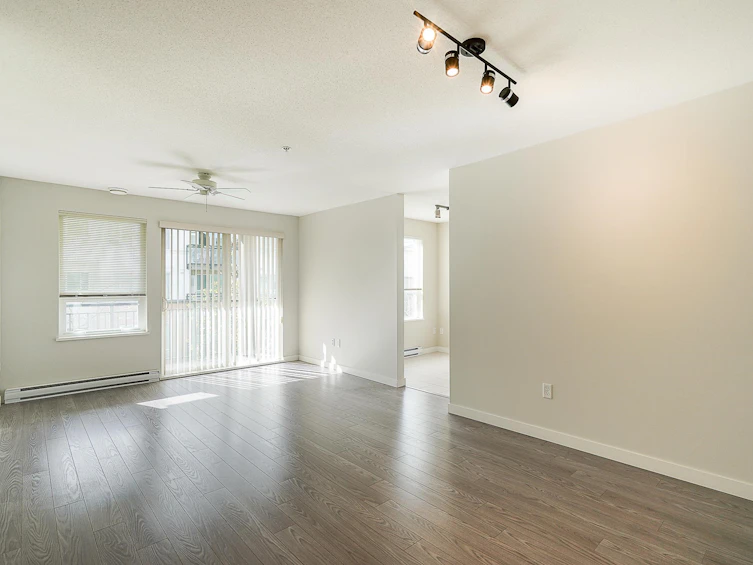 321-9399 Tomicki Avenue, Richmond, BC, V6X 0H6 - 3
