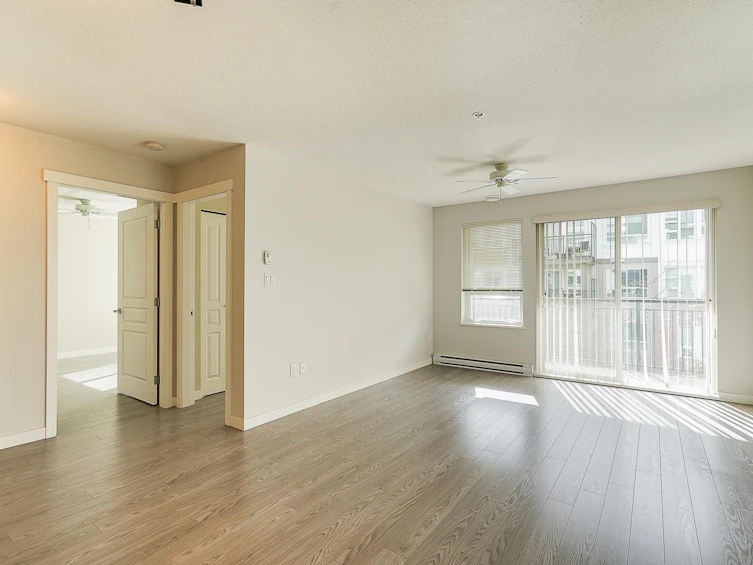 321-9399 Tomicki Avenue, Richmond, BC, V6X 0H6 - 4