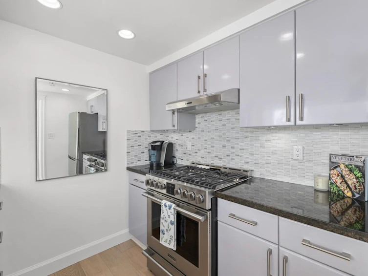 1107-1199 Marinaside Crescent, Vancouver, BC, V6Z 2Y2 - 13