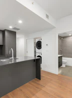 1807 2181 Madison Avenue