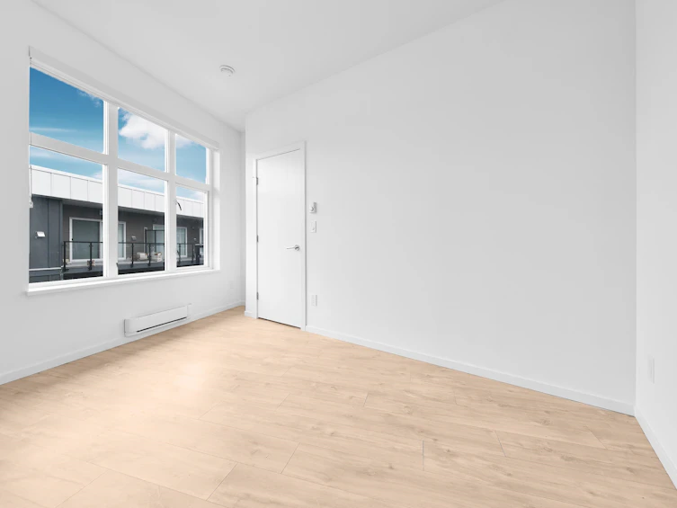 PH33-6283 Kingsway, Burnaby, BC, V5J 0H3 - 6