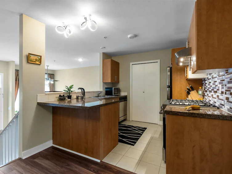 5-15353 100 Avenue, Surrey, BC, V3R 3S6 - 8