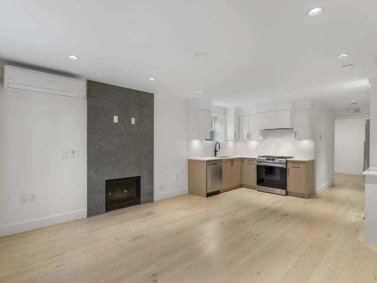 1824 W 12th Avenue, Vancouver, BC, V6J 2E8 - 5