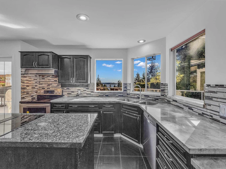 4193 Almondel Court, West Vancouver, BC, V7V 4V4 - 9