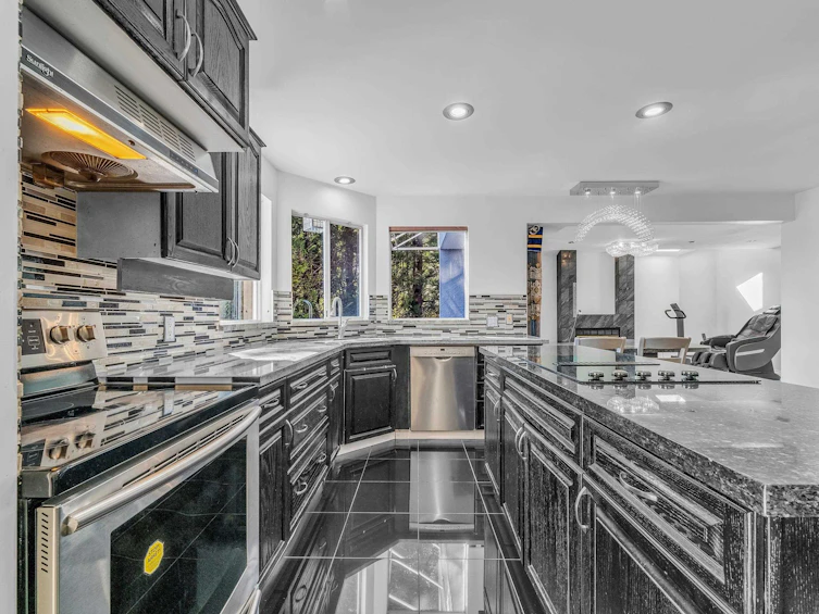 4193 Almondel Court, West Vancouver, BC, V7V 4V4 - 12