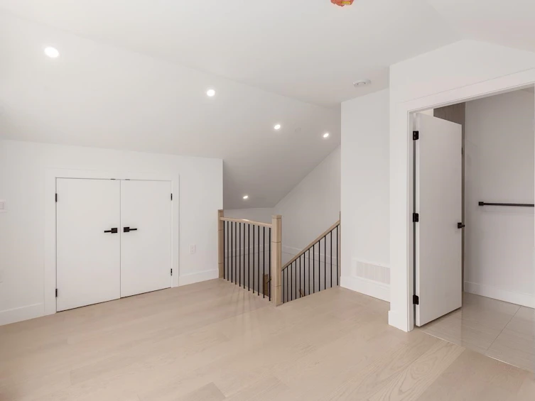 1362 E 17th Avenue, Vancouver, BC, V5V 1C8 - 14