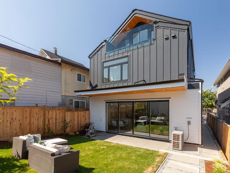 1362 E 17th Avenue, Vancouver, BC, V5V 1C8 - 18