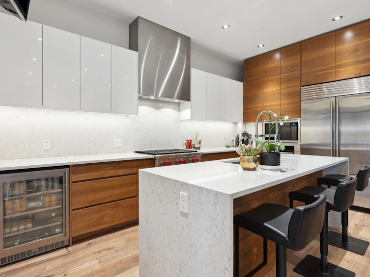 2959 W 16 Avenue, Vancouver, BC, V6K 3C7 - 6