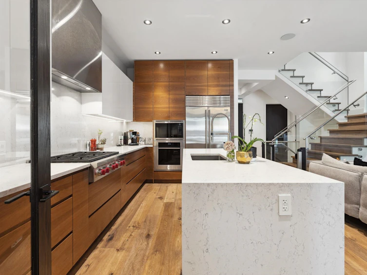 2959 W 16 Avenue, Vancouver, BC, V6K 3C7 - 7