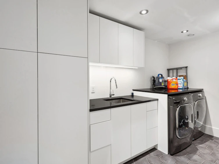 2959 W 16 Avenue, Vancouver, BC, V6K 3C7 - 29