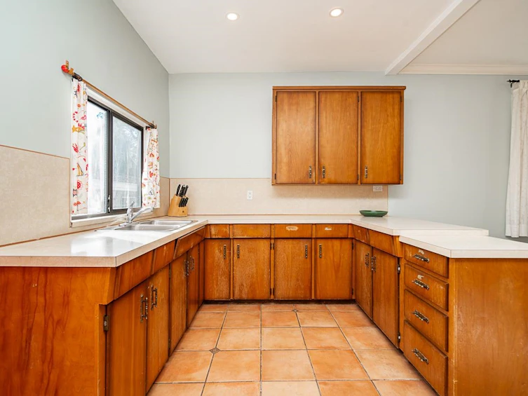 142 E 27th Avenue, Vancouver, BC, V5V 2K4 - 12