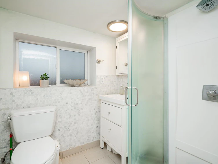 142 E 27th Avenue, Vancouver, BC, V5V 2K4 - 35