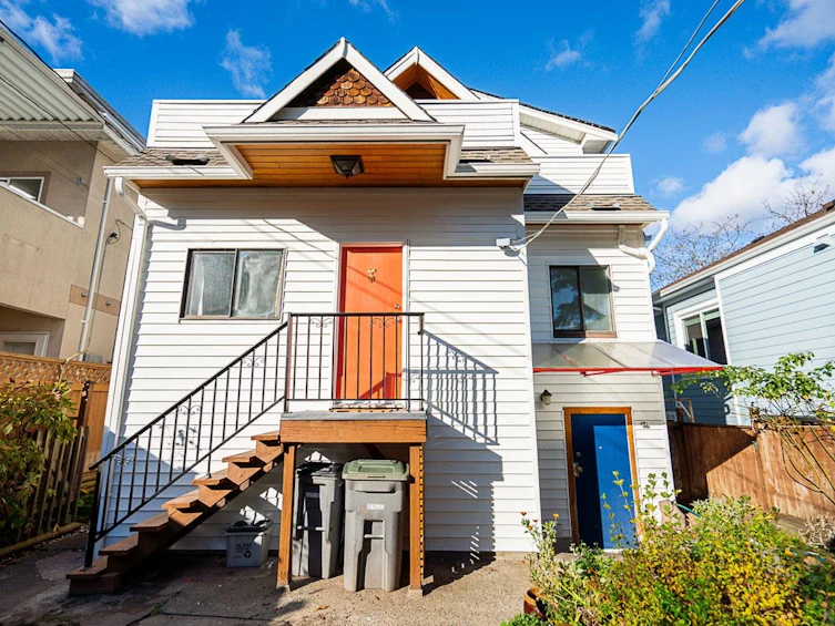 142 E 27th Avenue, Vancouver, BC, V5V 2K4 - 38