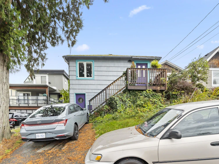 849 Parker Street, Surrey, BC, V4B 4R3