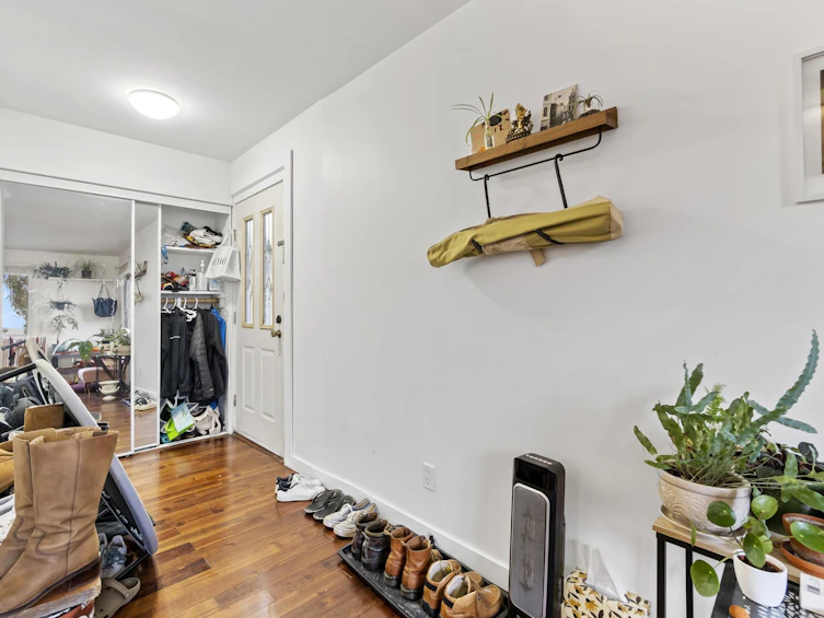 849 Parker Street, Surrey, BC, V4B 4R3 - 3