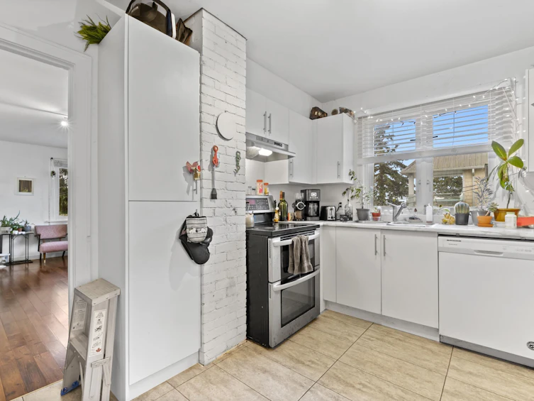 849 Parker Street, Surrey, BC, V4B 4R3 - 6