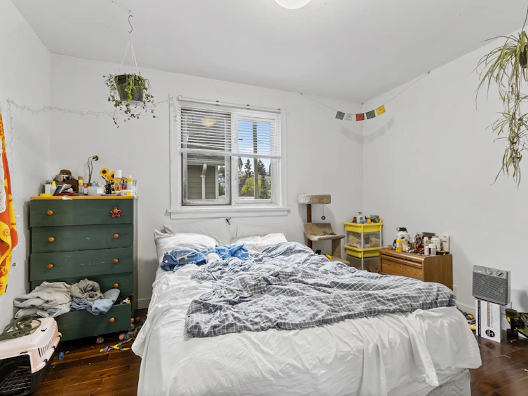 849 Parker Street, Surrey, BC, V4B 4R3 - 9