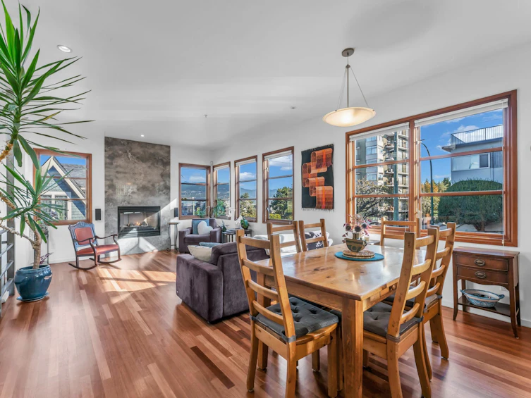 1675 Larch Street, Vancouver, BC, V6K 3N7 - 4