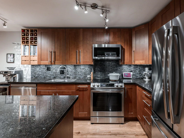108-2255 Eton Street, Vancouver, BC, V5L 1C9 - 11