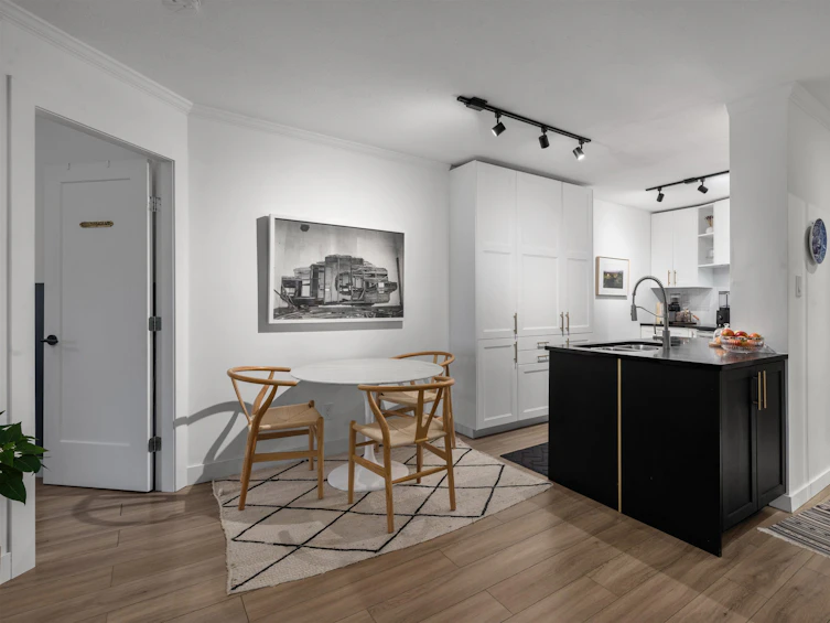 214-2222 Prince Edward Street, Vancouver, BC, V5T 4M6 - 5
