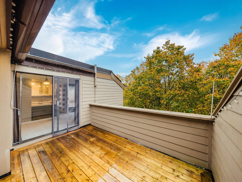 301 - 9153 Saturna Drive, Burnaby BC V3J 7K1