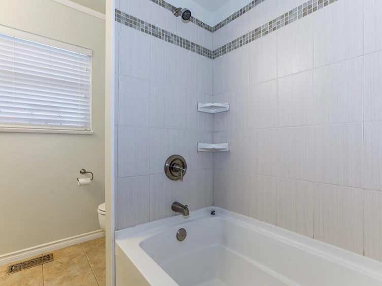 5857 16 Avenue, Delta, BC, V4L 1G8 - 24