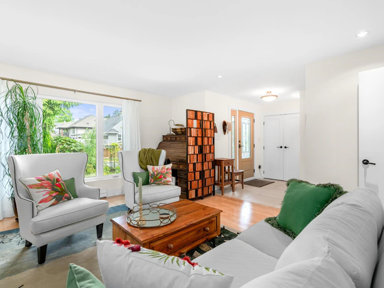 1521 Ridgeway Avenue, North Vancouver, BC, V7L 3S2 - 3