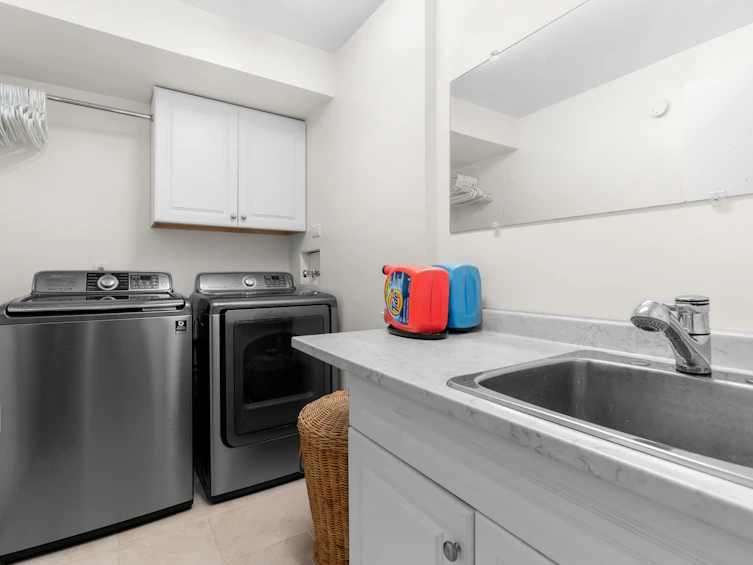 1521 Ridgeway Avenue, North Vancouver, BC, V7L 3S2 - 24