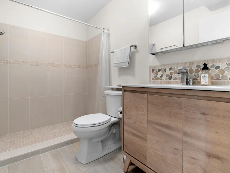 1521 Ridgeway Avenue, North Vancouver, BC, V7L 3S2 - 27