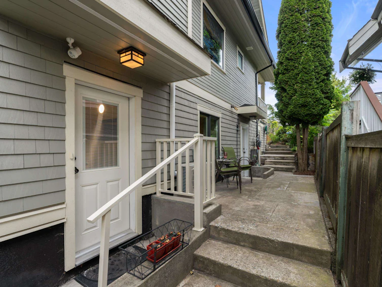 1521 Ridgeway Avenue, North Vancouver, BC, V7L 3S2 - 34