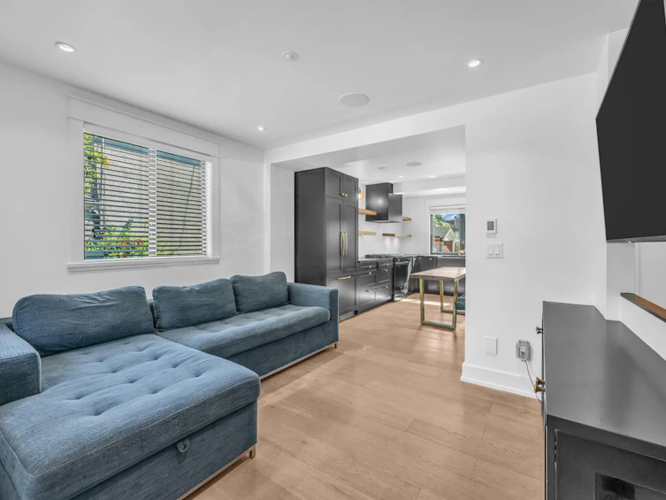 730 Hawks Avenue, Vancouver, BC, V6A 3J3 - 7