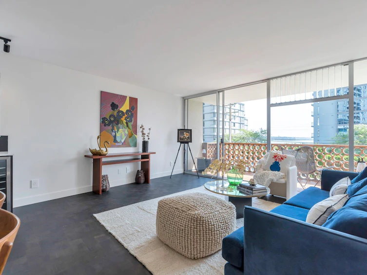 101-2135 Argyle Avenue, West Vancouver, BC, V7V 1A5 - 7