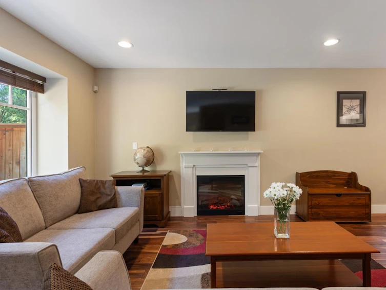 567 East 13th Avenue, Vancouver, BC, V5T 2K8 - 5