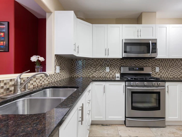 567 East 13th Avenue, Vancouver, BC, V5T 2K8 - 12