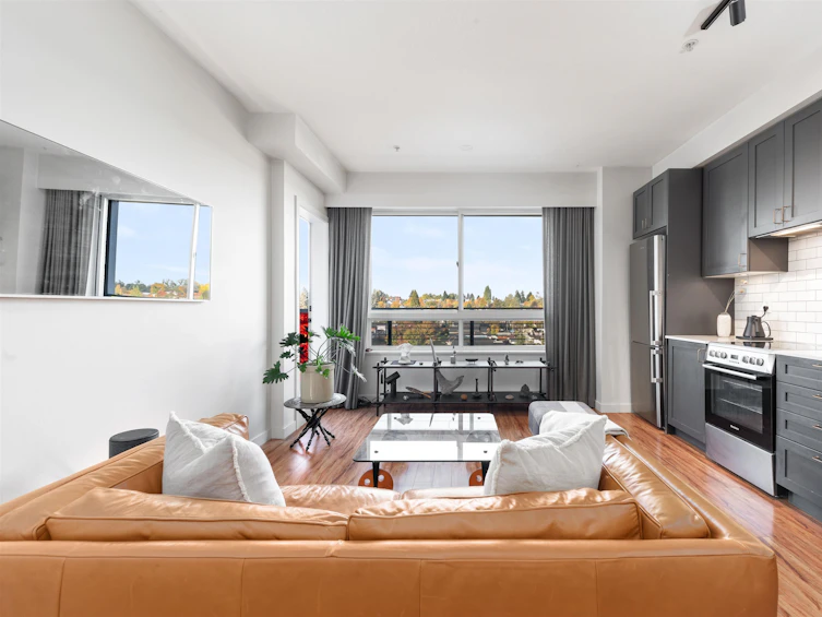 307-683 East 27th Avenue, Vancouver, BC, V5V 2K7 - 2