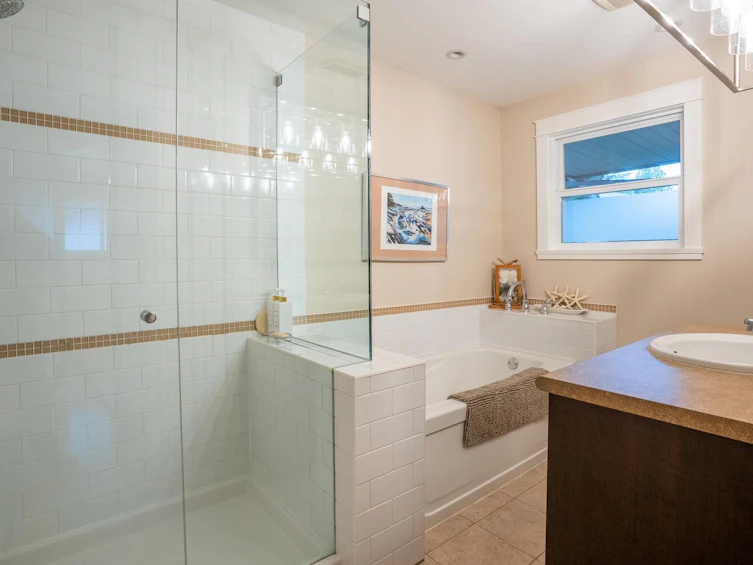 4911 Stevens Drive, Delta, BC, V4M 1N4 - 25