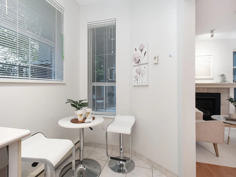 103-2105 W 42nd Avenue, Vancouver, BC, V6M 2B7 - 15