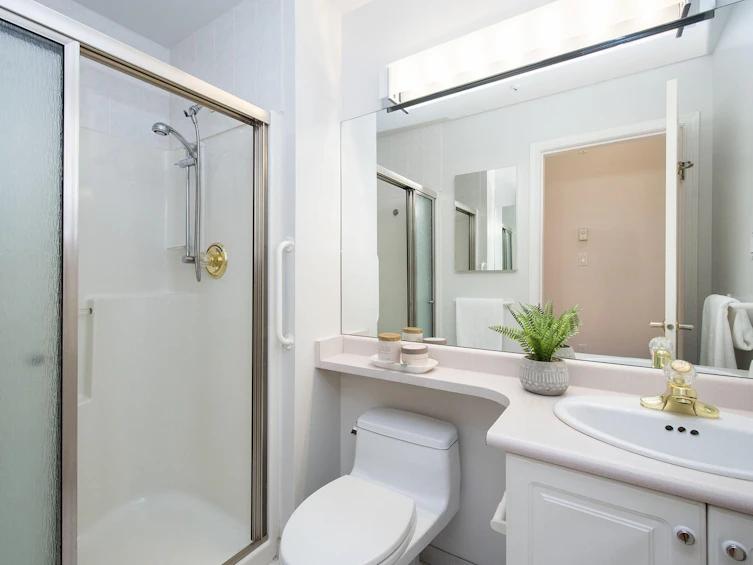 103-2105 W 42nd Avenue, Vancouver, BC, V6M 2B7 - 21