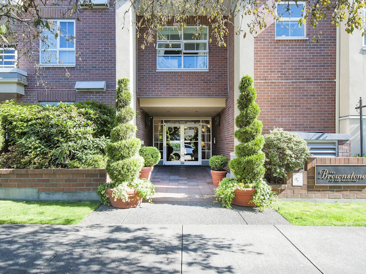 103-2105 W 42nd Avenue, Vancouver, BC, V6M 2B7 - 26