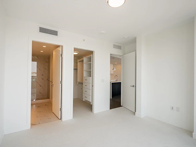 610-1588 Johnston Road, Surrey, BC, V4B 0C5 - 14